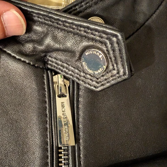 Michael Kors black leather jacket women size large - Picture 6 of 8